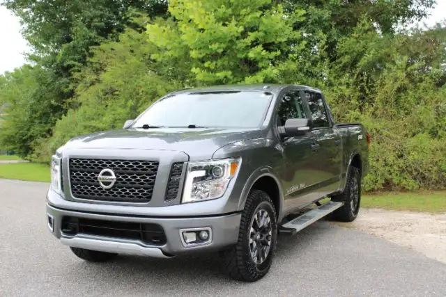 2019 Nissan Titan PRO-4X 4X4 Crew Cab's photo